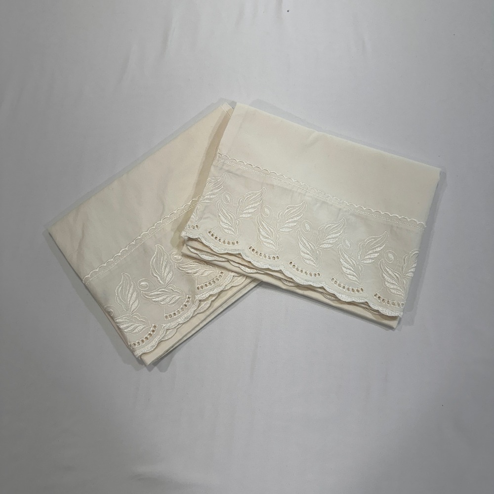 Waterford Embroidered Cotton‎ Pillowcase Set Standard Cream White Eyelet Cottage